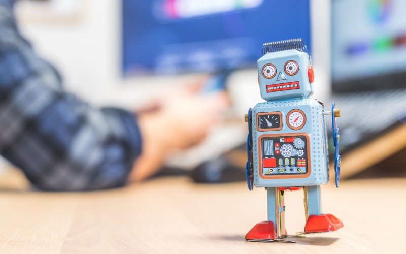 Teaching the machine to serve our customers chatbots AI