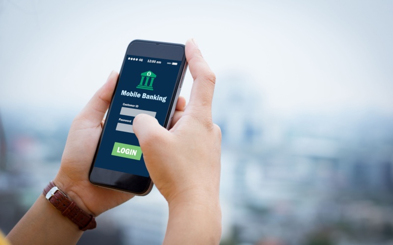 Customer-centric, composable, collaborative: The 3Cs of innovative banking in 2025