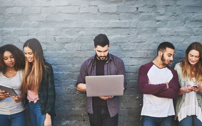 72% of Aussies use AI search, but only 16% start there